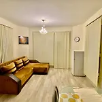 Ssenyange Sea View דירה *